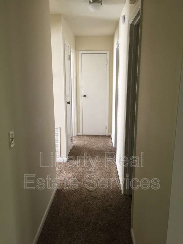 Building Photo - 909 Copeland Dr