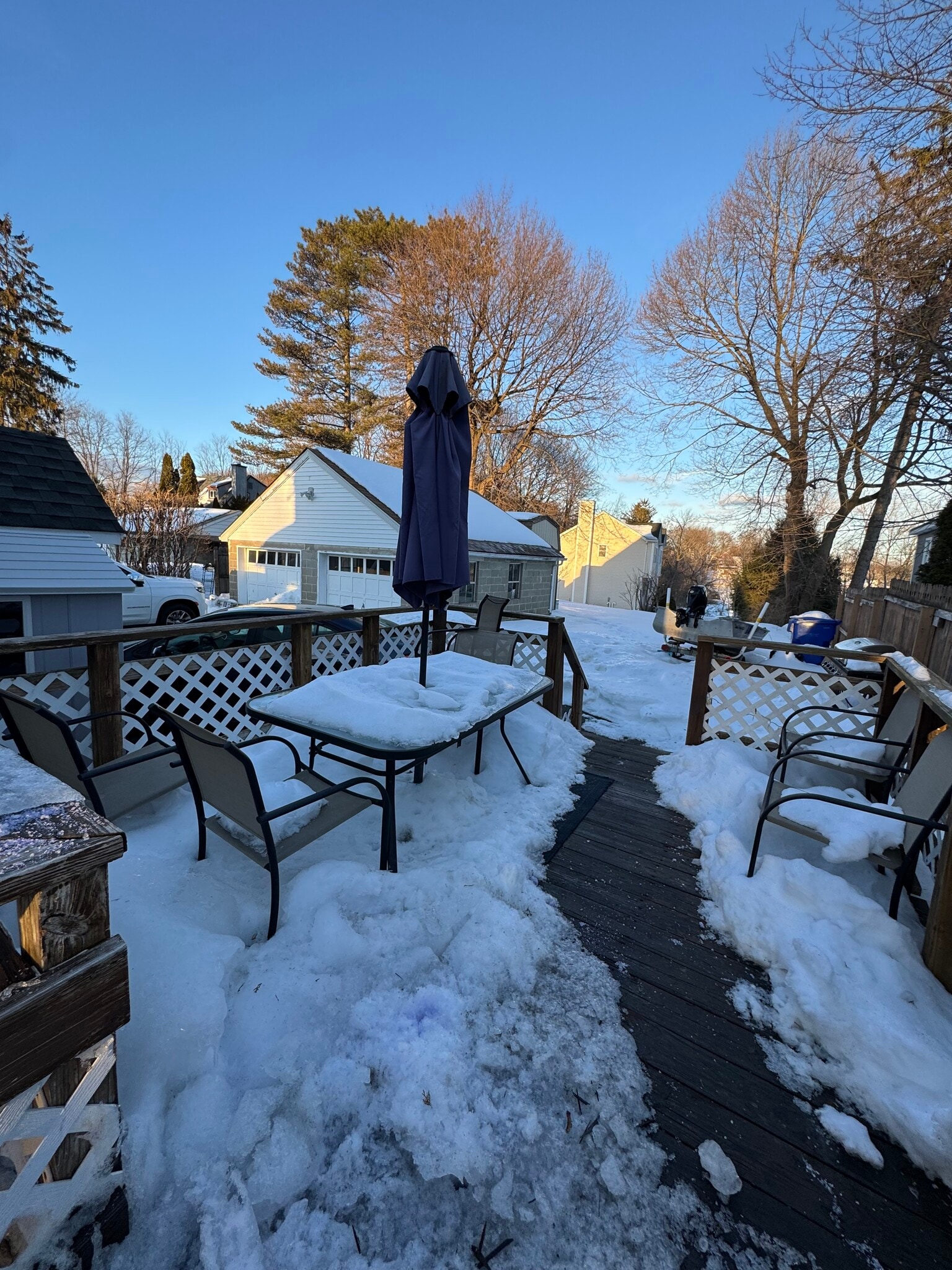 Building Photo - 7 Somers St