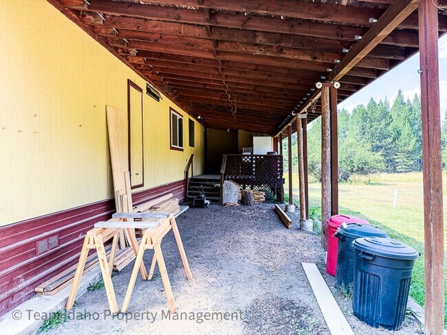 Building Photo - 317 E Elkhorn Meadows Rd