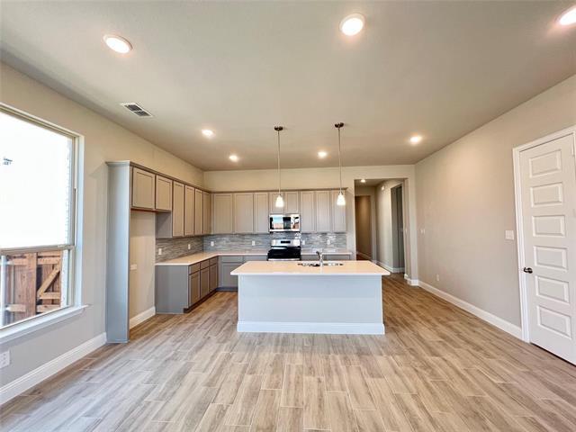 Building Photo - 1323 Beach Blvd