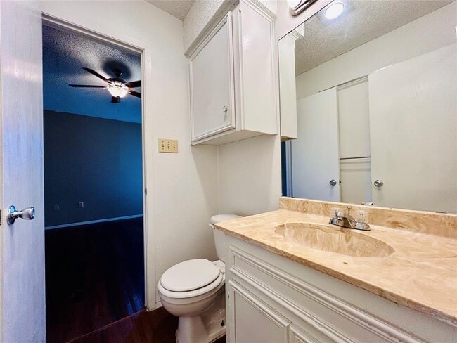 Building Photo - 1502 No Mor Cove