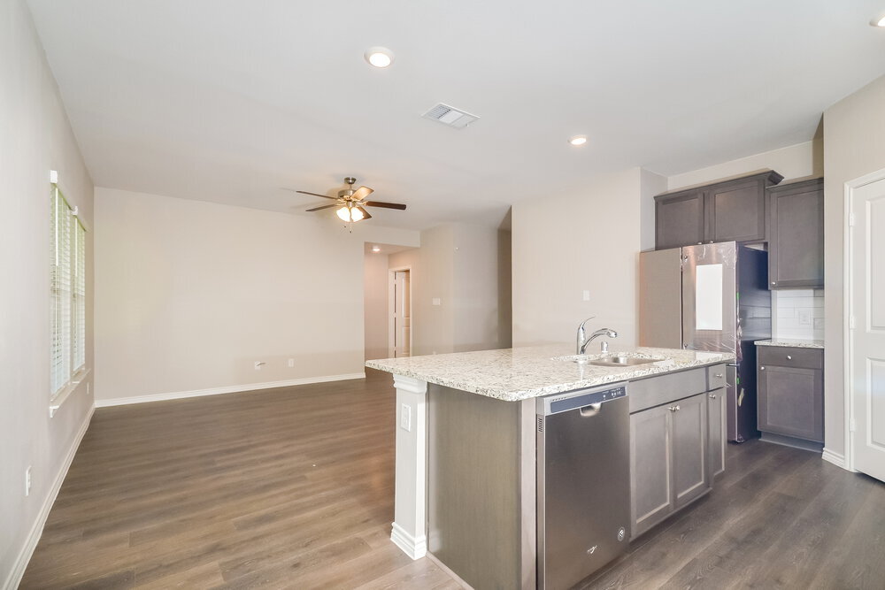 Building Photo - 403 Gallop Dr