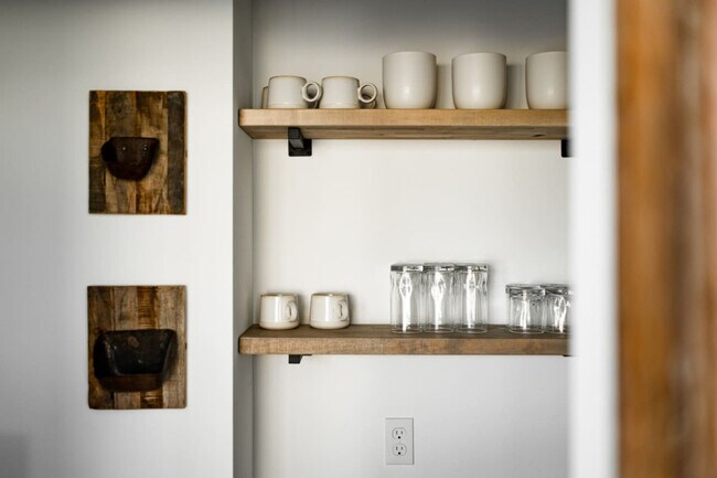 Building Photo - 2387 2500 S