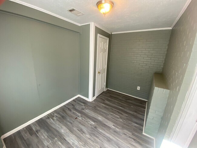 Building Photo - **ON HOLD**East Columbus, GA 4 Bedroom / 1 Bathroom Home for Rent