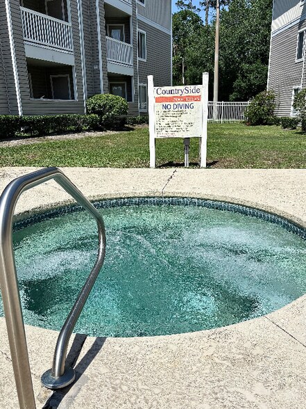 Building Photo - 4000 SW 23rd St