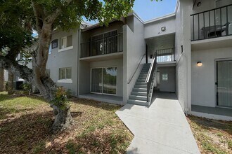 Building Photo - 1127 Lake Terry Dr