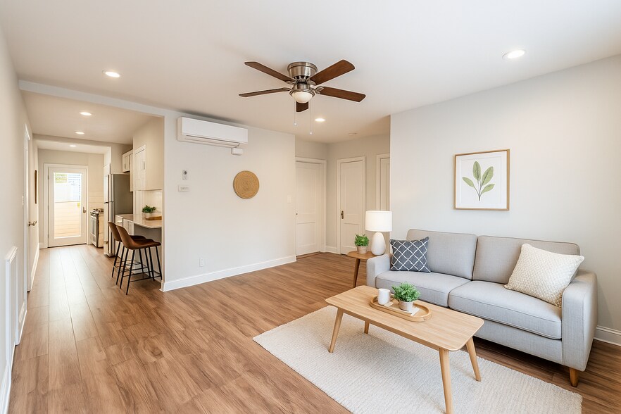 Living Room - 1613 F St NE