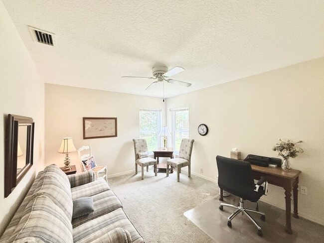 Building Photo - 8724 Ashbury Dr