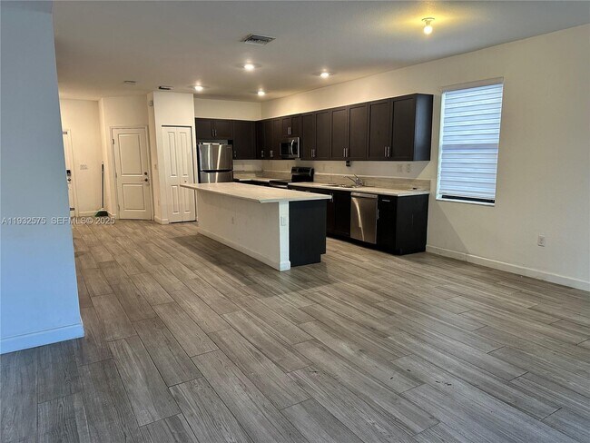 Building Photo - 25137 SW 108th Ave