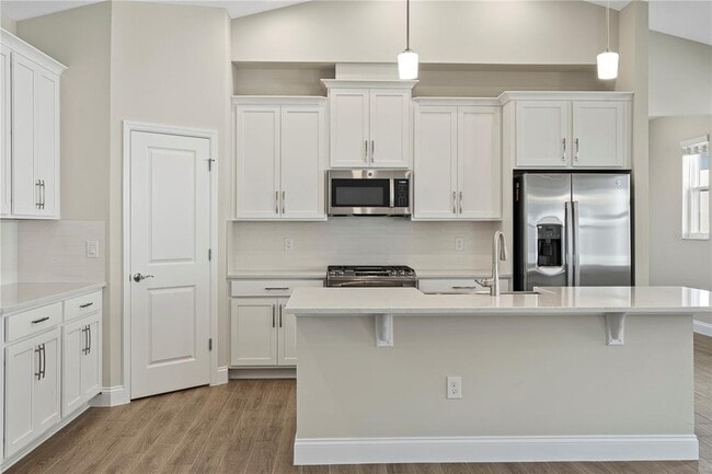 Building Photo - 12144 Stoneleigh Aly