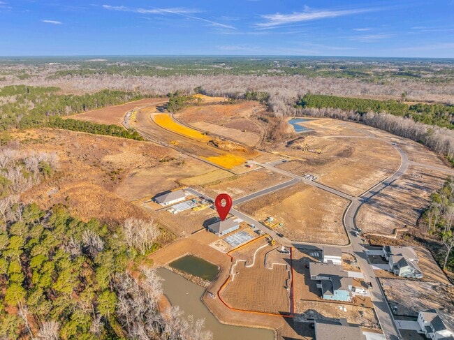 Building Photo - 514 Silky Oak Dr SE