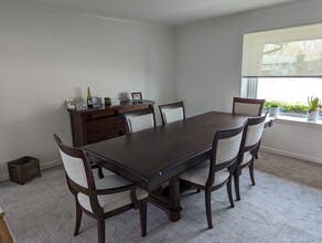 Building Photo - 5230 S Columbia Ave