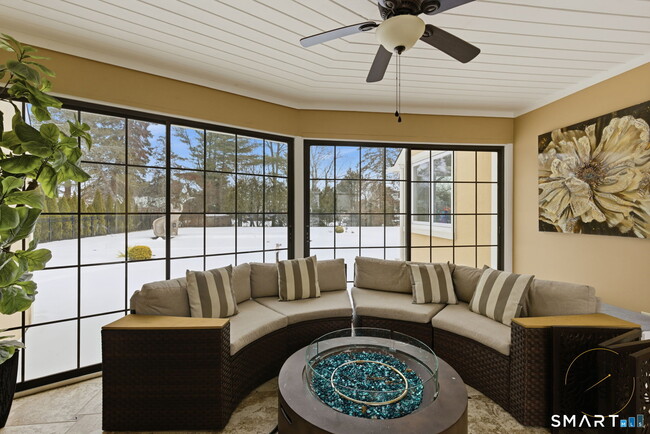 Building Photo - 508 Highland St