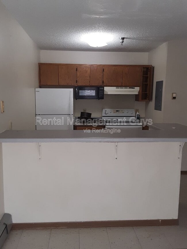 Building Photo - 434 1st Ave NE