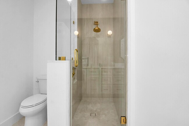 Building Photo - 201 Ryder Cup Cir S