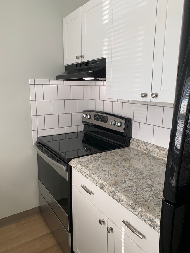 Building Photo - Vero Beach 2 Bedroom 1 Bath