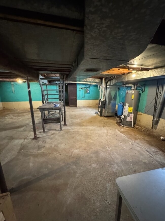 Building Photo - 5134 E Apple Ave