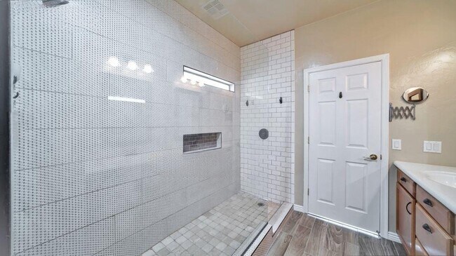 Building Photo - 8254 S Camino Serpe