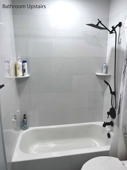 Building Photo - 3023 Beecher Dr E