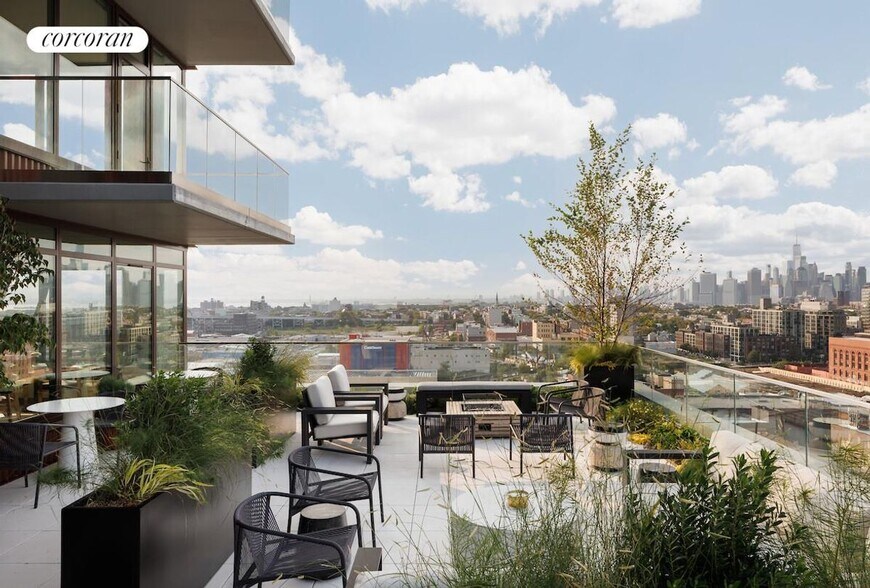 Building Photo - 380 4th Ave