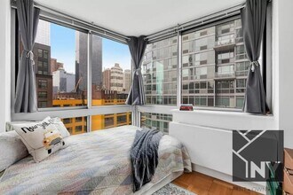 Building Photo - 2 bedroom in New York NY 10018