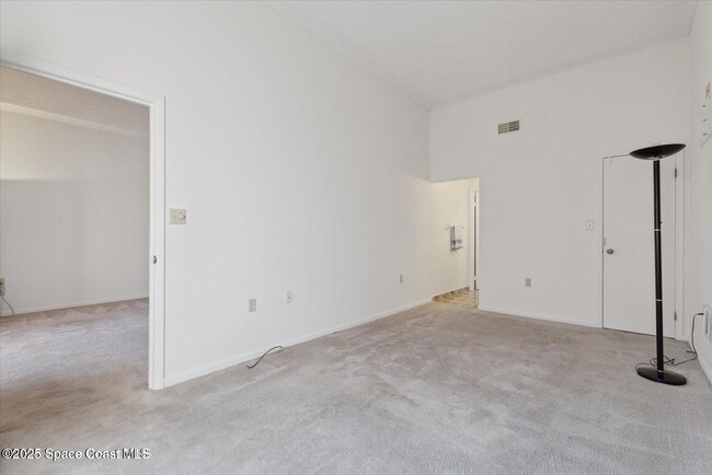 Building Photo - 744 S Orlando Ave