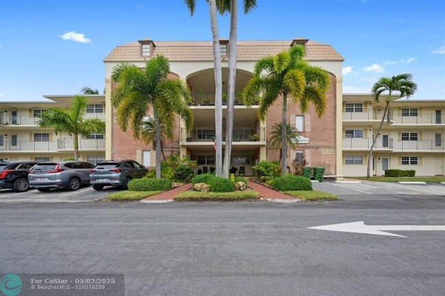 Building Photo - 460 Paradise Isle Blvd