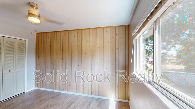 Building Photo - 7284 Sioux Cir S