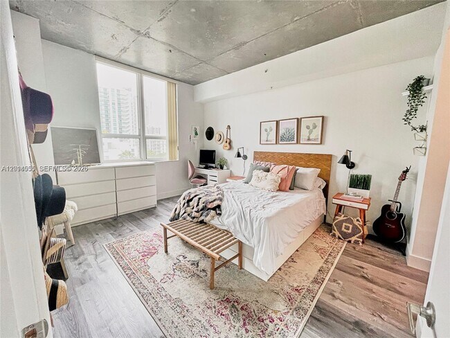 Building Photo - 2275 Biscayne Blvd