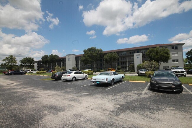 Building Photo - 301 SW 135th Ave