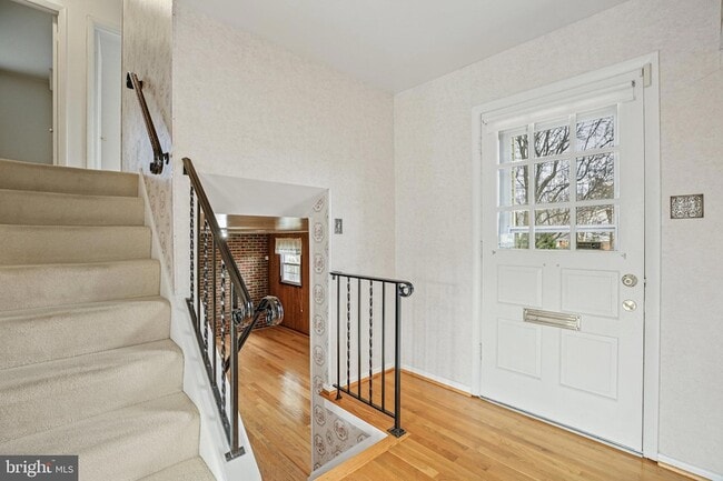 Building Photo - 6106 Rivanna Dr