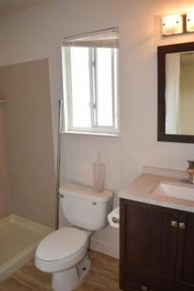 Building Photo - 8250 Canyon Oak Dr