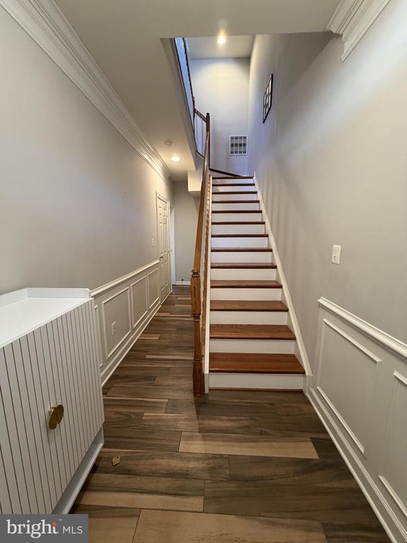 Building Photo - 11425 Log Ridge Dr