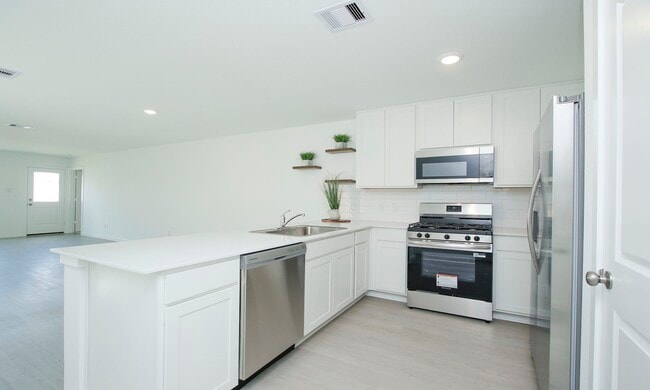 Building Photo - 6819 Flowering Ginger Ln