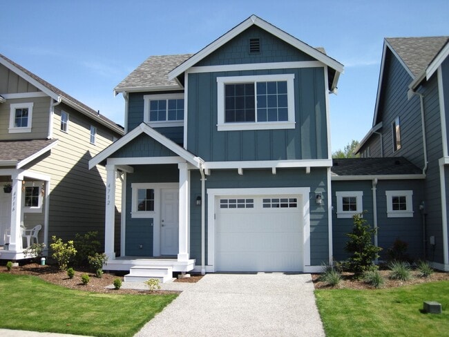 Primary Photo - 3 Bedroom 2.5 Bathroom Townhome in Cordata...