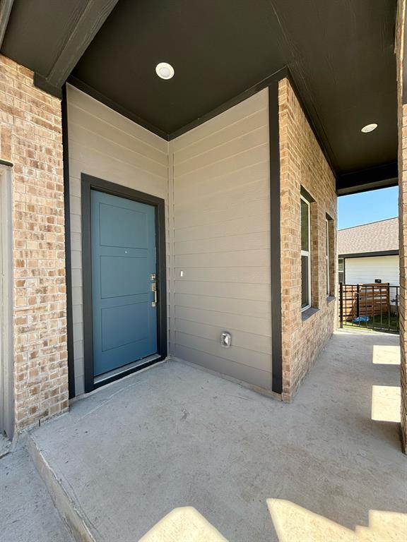 Building Photo - 275 Keefer
