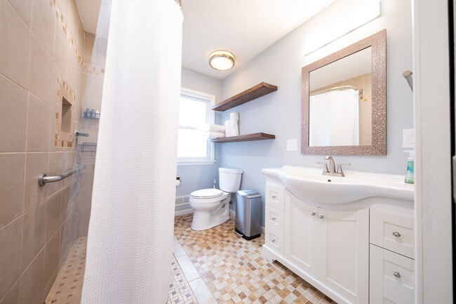 Building Photo - 7745 Vincent Ave S