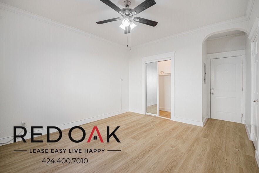 Building Photo - 4348 Lockwood Ave