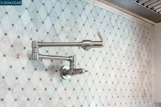 Building Photo - 3898 Happy Valley Rd