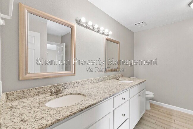 Building Photo - 3110 Oak Rock