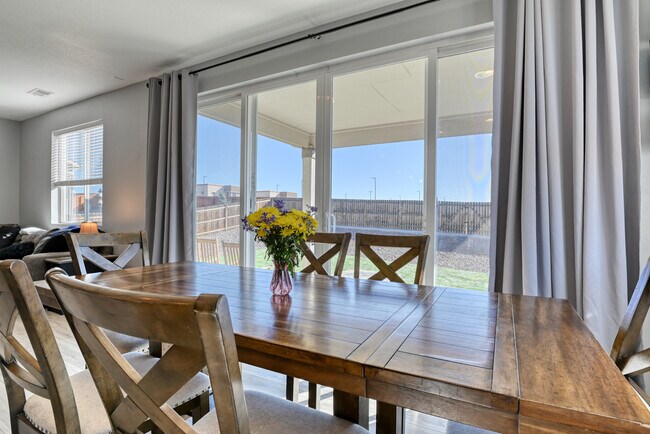 Building Photo - 9857 Beckham St