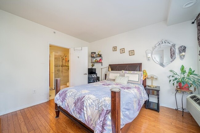 Building Photo - 149 Essex St