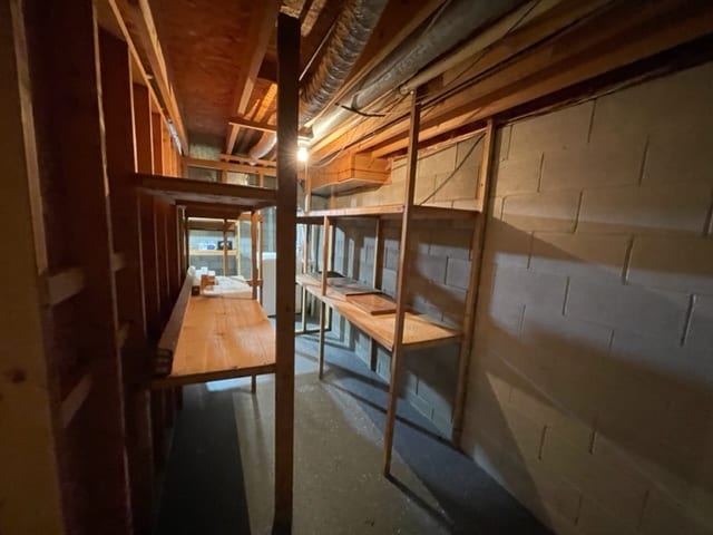 Building Photo - 208 Greenleaf Dr