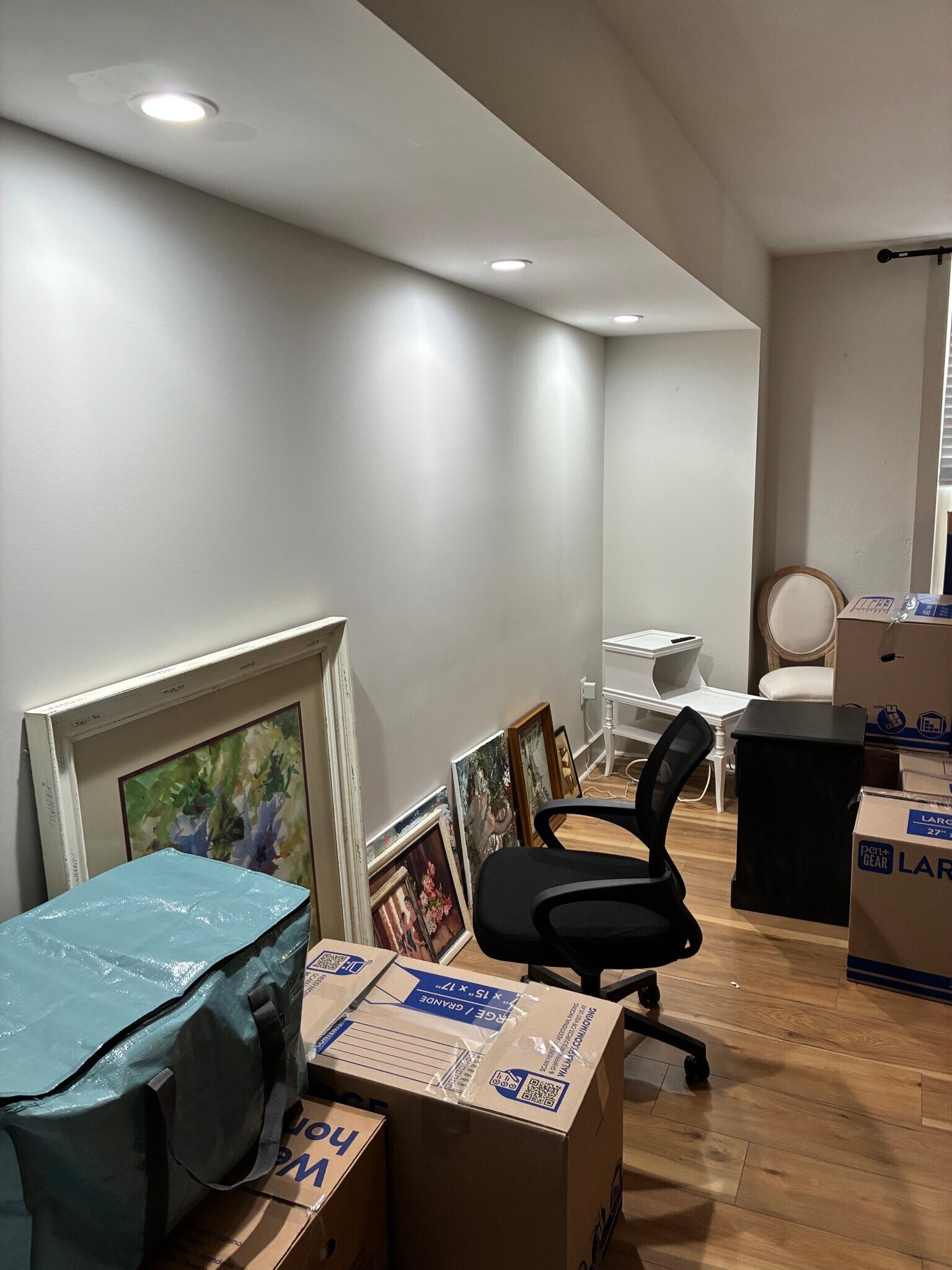 Building Photo - 528 N Royal Ave