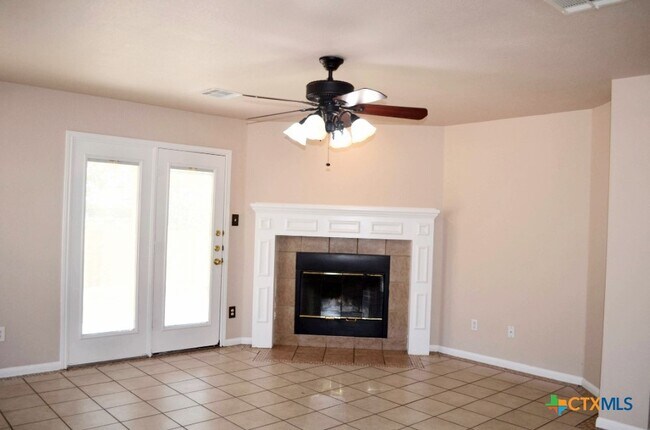 Building Photo - 5406 Oster Dr