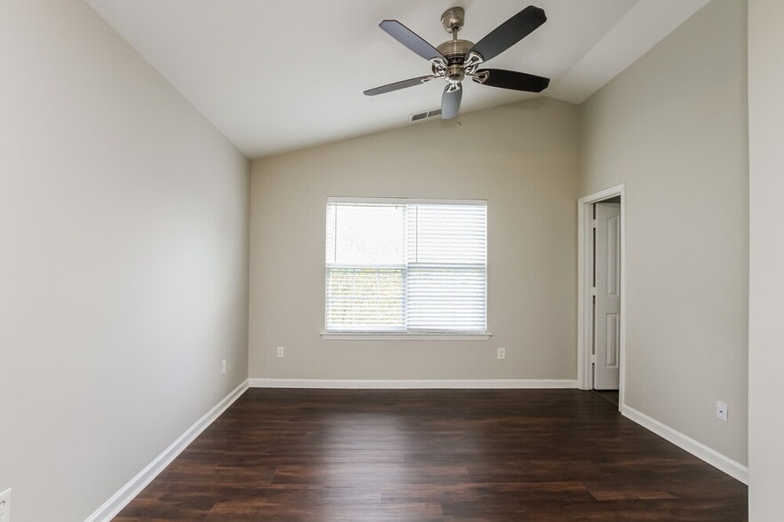 Building Photo - 9224 Garnet Field Ct