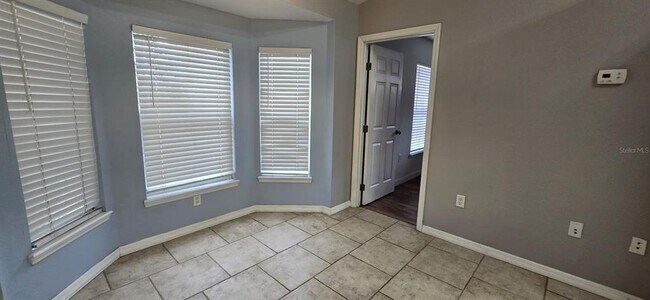 Building Photo - 11 Hemlock Court Pass