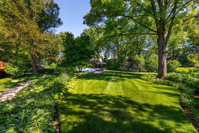 Building Photo - 1091 Johnson Dr