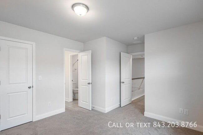 Building Photo - 319 Green Fern Dr