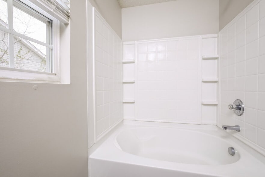 Building Photo - 6542 Guard Hill Dr